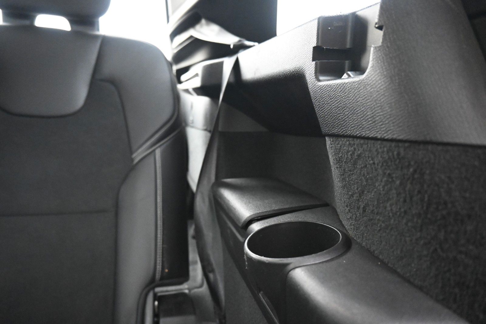 Fahrzeugabbildung Volvo XC90 D5 AWD*R Design*LUFT*PANO*7Si*LED