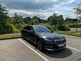 BMW 740d xDrive  Erst 45tkm Luxus & Vollausstattung - BMW: 7er