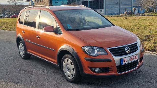 Volkswagen Touran CrossTouran*AHK*