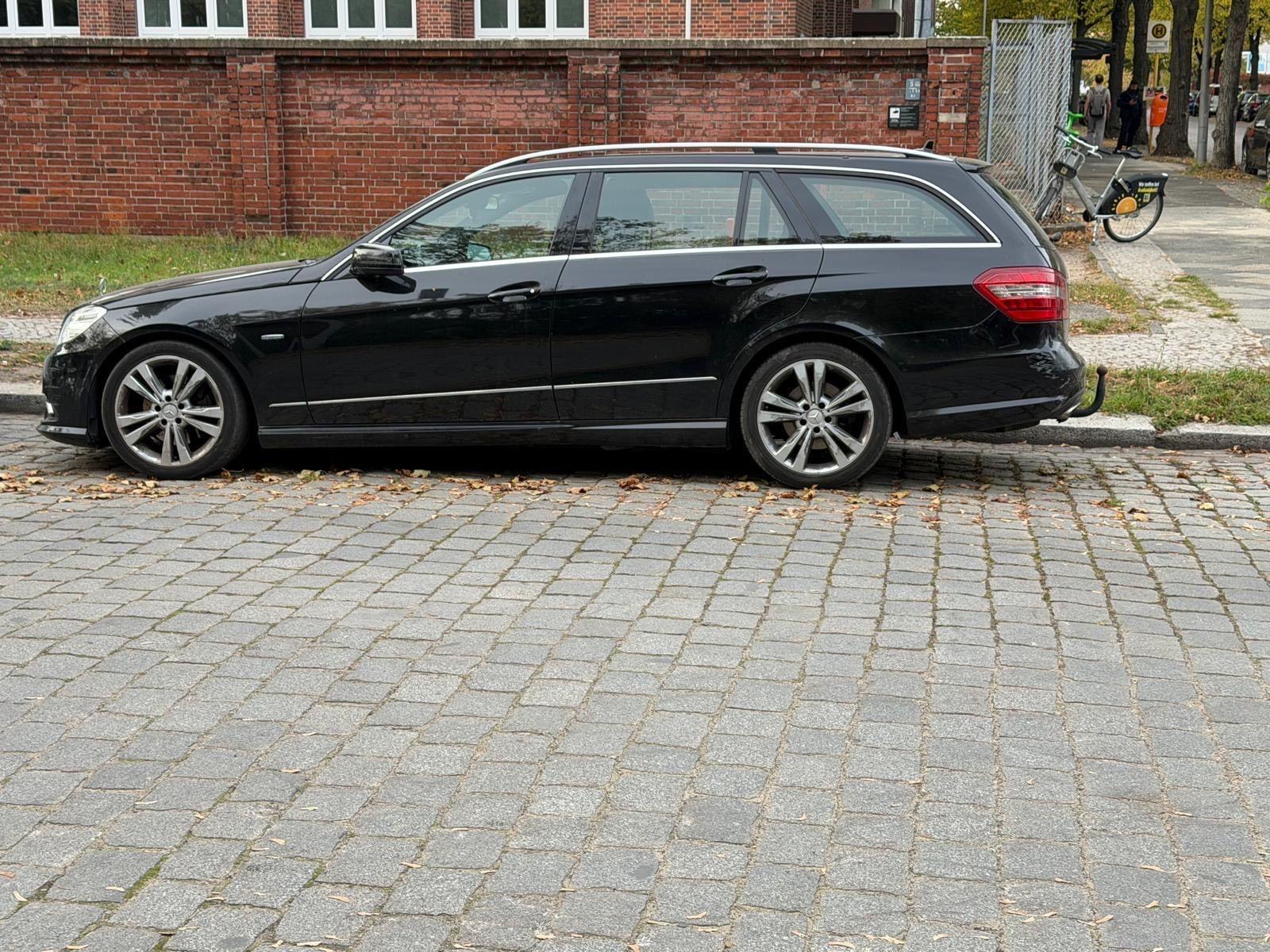 Mercedes-Benz E350, 2011