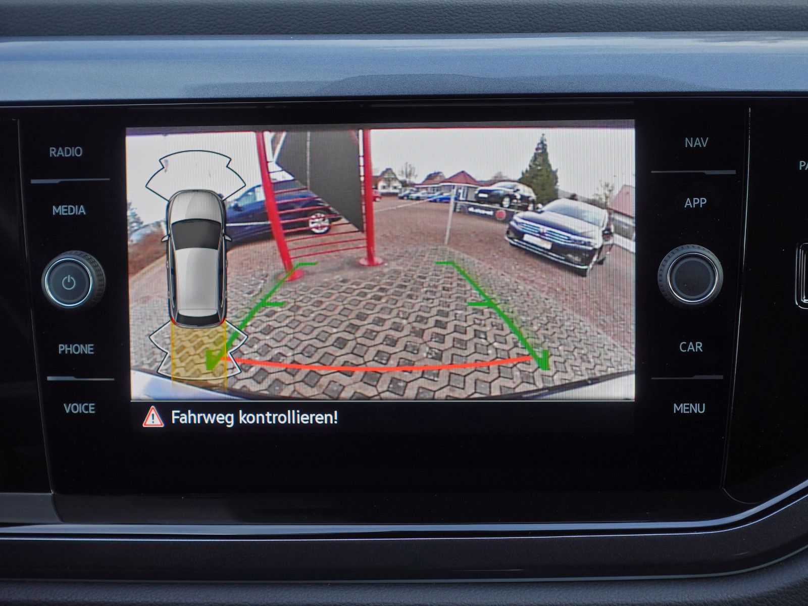 Fahrzeugabbildung Volkswagen Polo 1.0 TSI DSG Style Matrix Travel-Assist