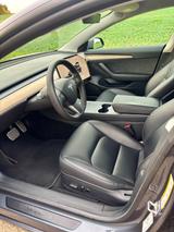 Tesla Model 3 SR+ | AHK | LFP | 1. Hand - Tesla Model 3 AHK Gebrauchtwagen