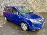 Opel Zafira B Family | 1.HAND | 7-SITZER | EURO5 - gebrauchte Opel Zafira aus dem Jahr 2013