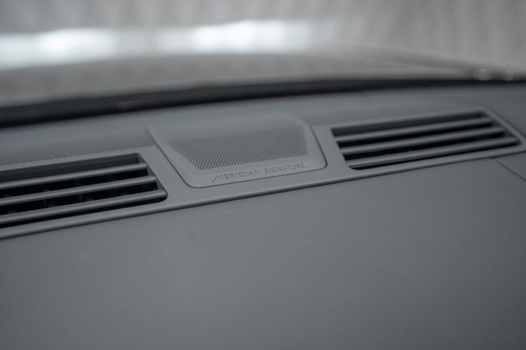 Range Rover P615 SV LWB 2026 BLACK/RED SUITE - Bild 27