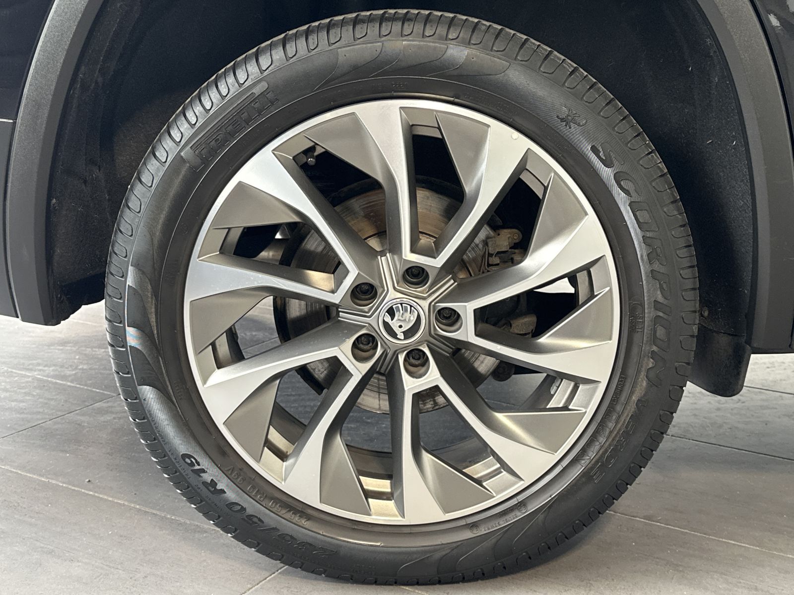 Fahrzeugabbildung SKODA Kodiaq 2.0 TDI DSG Clever NAV+LED+ACC+AHK+SHZ+PP