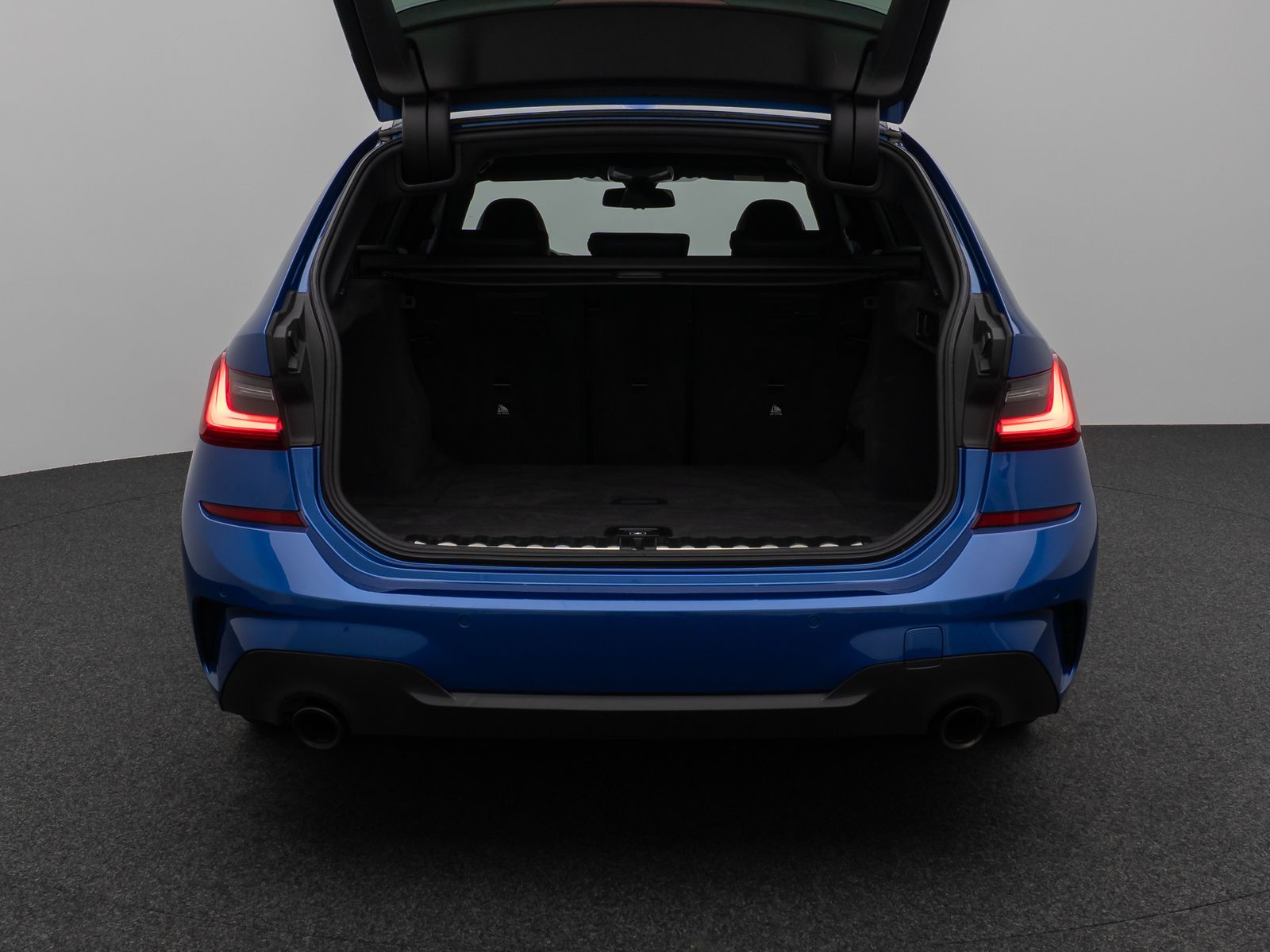 Fahrzeugabbildung BMW 330d M Sport HiFi DAB Stop&Go Fernlichtassist