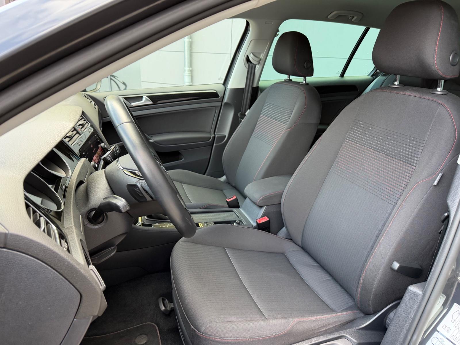 Volkswagen Golf VII Lim. Sound/ACC/AUTOMATIK/SHZ/NAVI/