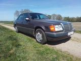 Mercedes-Benz Mercedes Benz 250 Turbodiesel - Mercedes-Benz 250 mit Diesel-Antrieb: Turbo