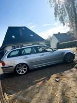 BMW 330i e46 Touring Styling 162 - BMW 330 mit Benzin-Antrieb: Kombi, E46 330i
