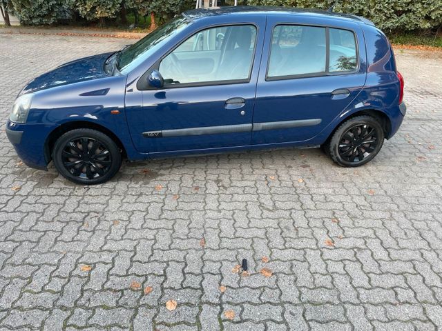 Renault Clio 2 1.2 Liter Tüv bis 02.26 TOP...