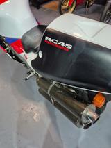 Honda RC 45 - HONDA RC 45
