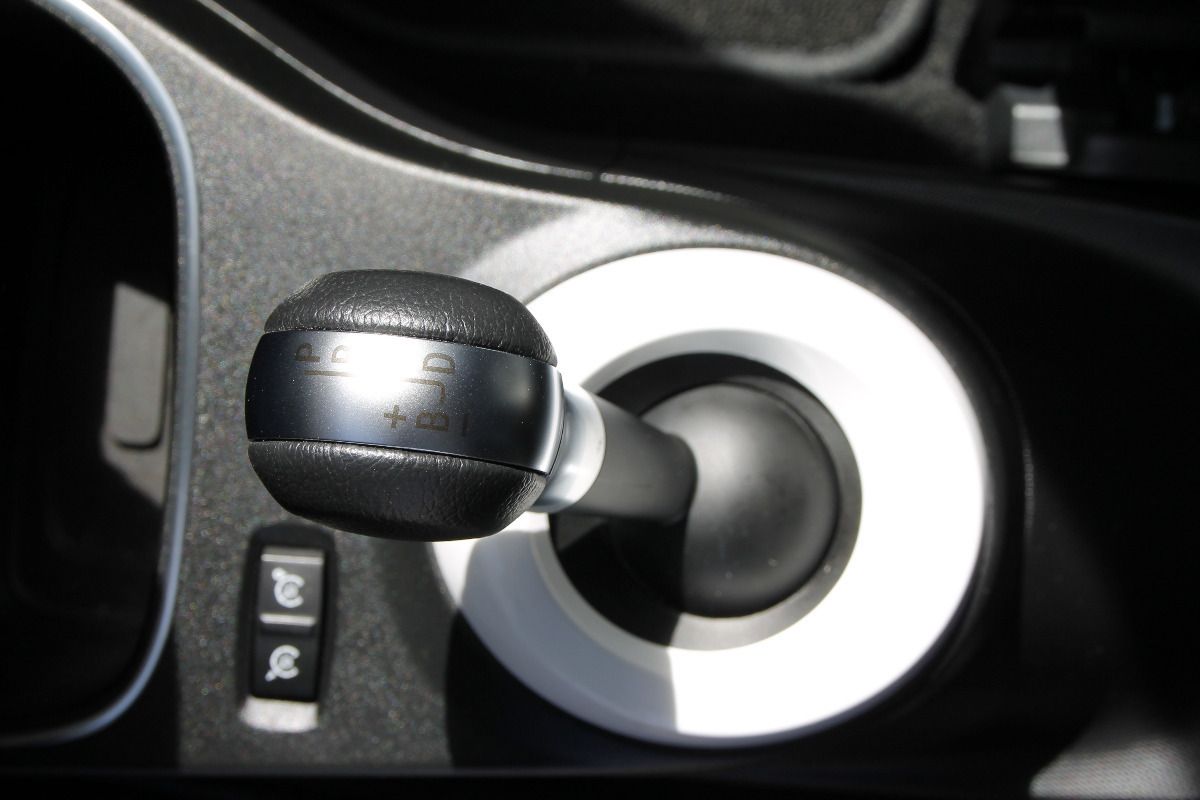Fahrzeugabbildung Renault Twingo E-TECH elektrisch Techno