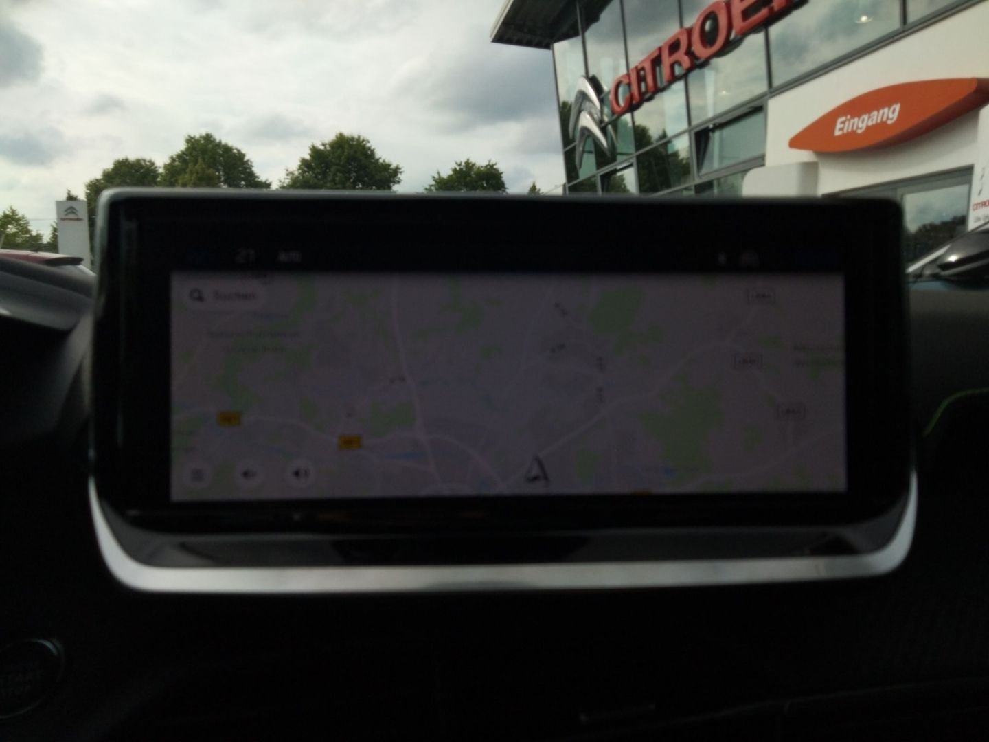 Fahrzeugabbildung Peugeot 2008 GT HYBRID 145 e-DSC6 El. Panodach Navi ACC