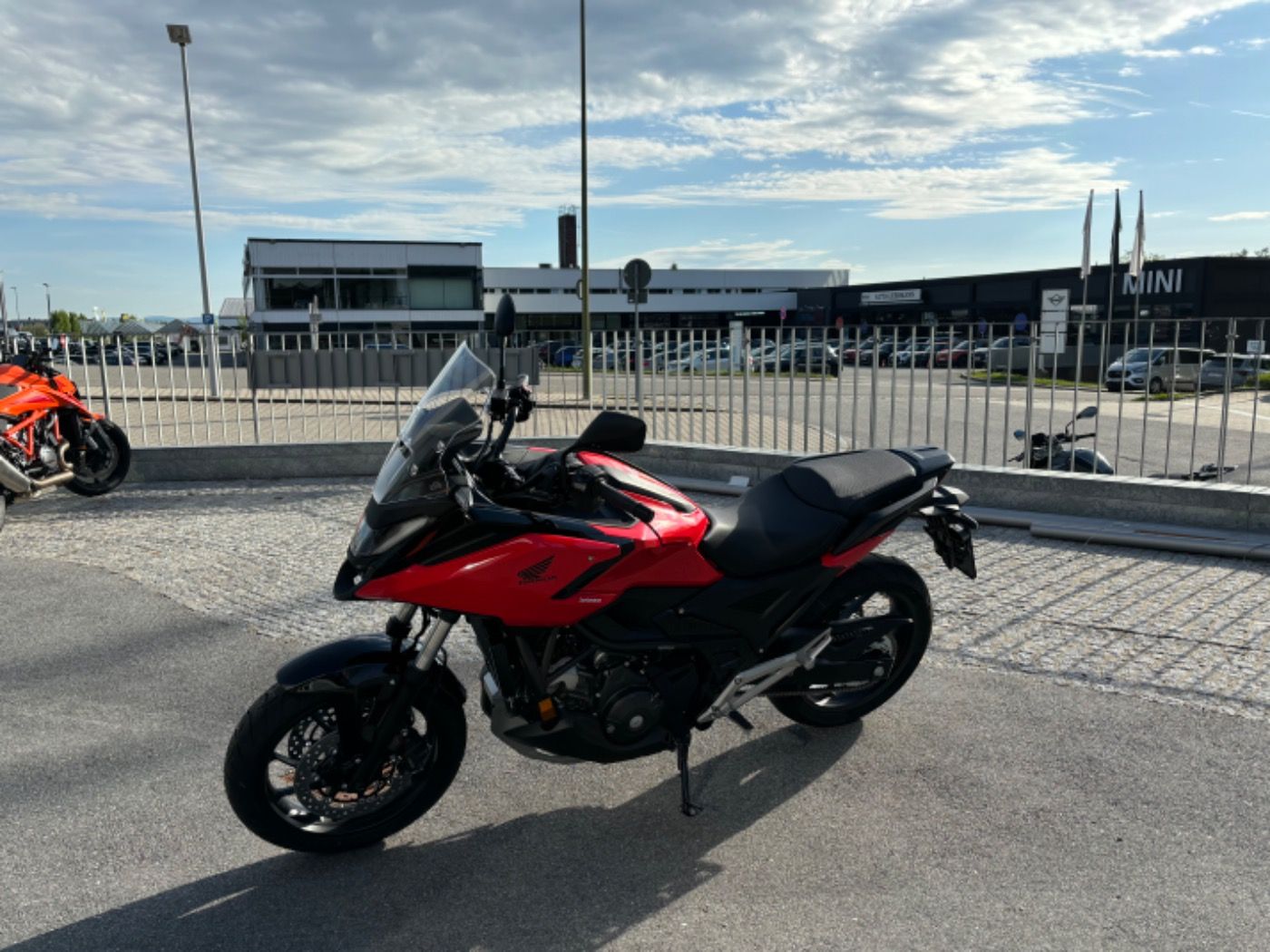 Fahrzeugabbildung Honda NC 750 X A Schalter 2025 sofort