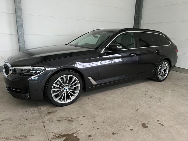 BMW 520d Touring+HUD+Park-Assist+Harman-K.+1.Hand.