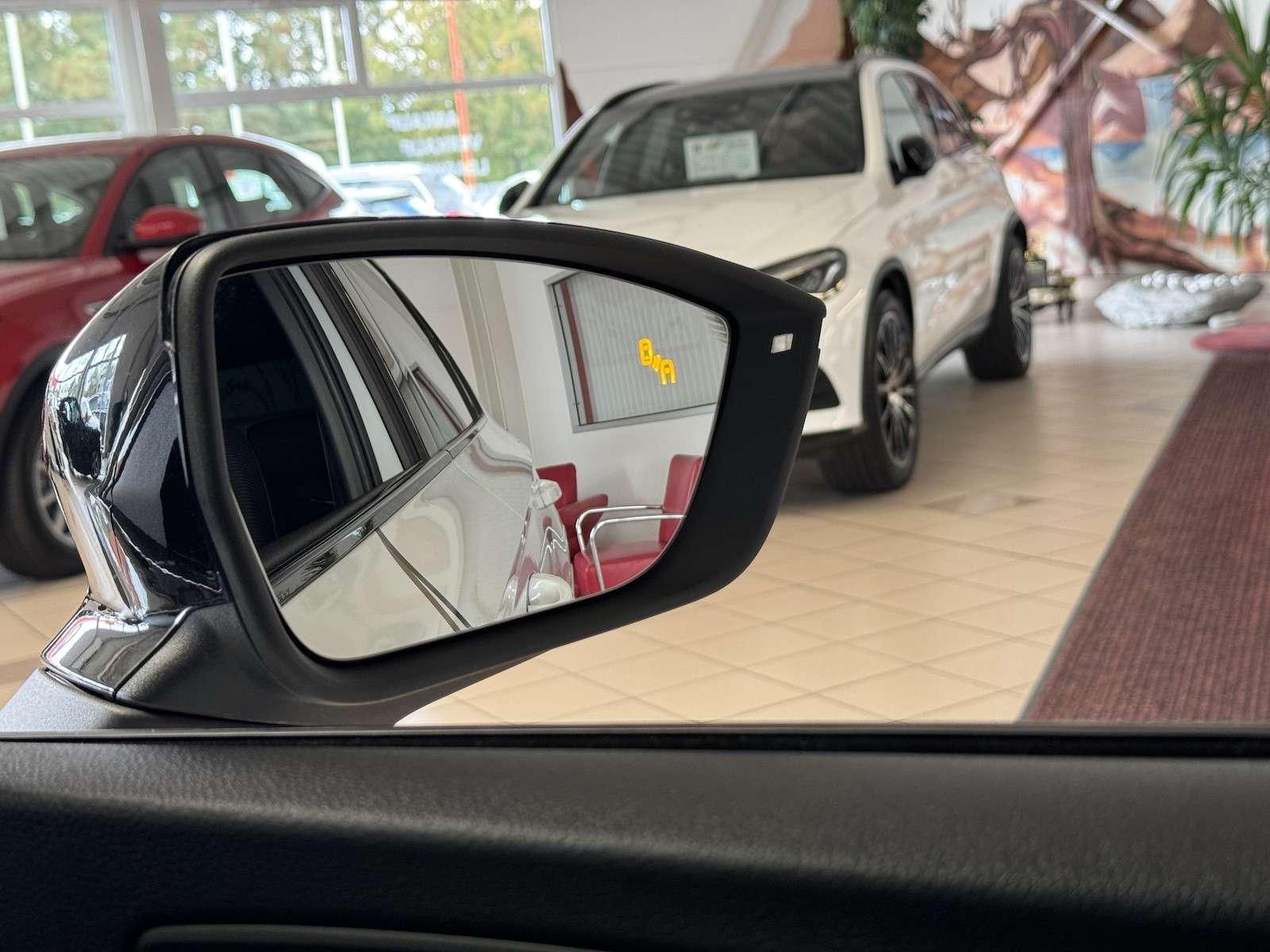 Fahrzeugabbildung CUPRA Ateca 4Drive /LED/Navi/Beats/Spur/360°/Ahk 22...