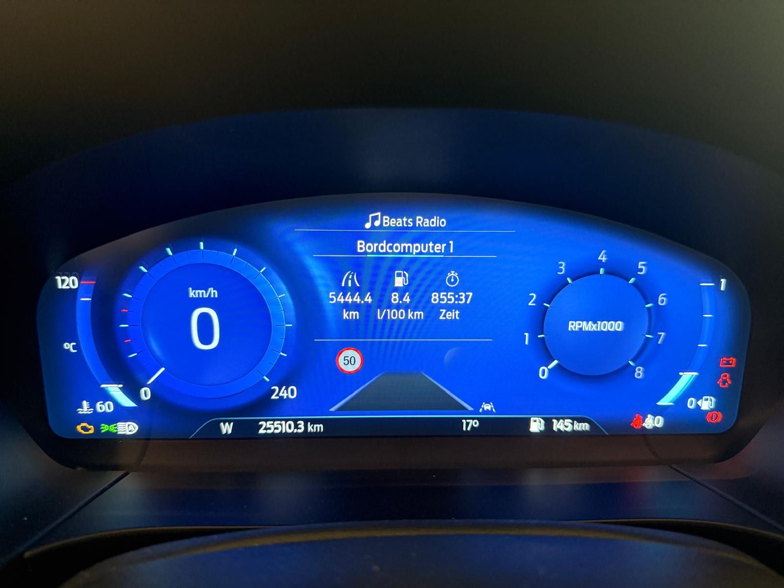 Fahrzeugabbildung Ford Kuga ST-Line X / LED / KAMERA / 25TKM