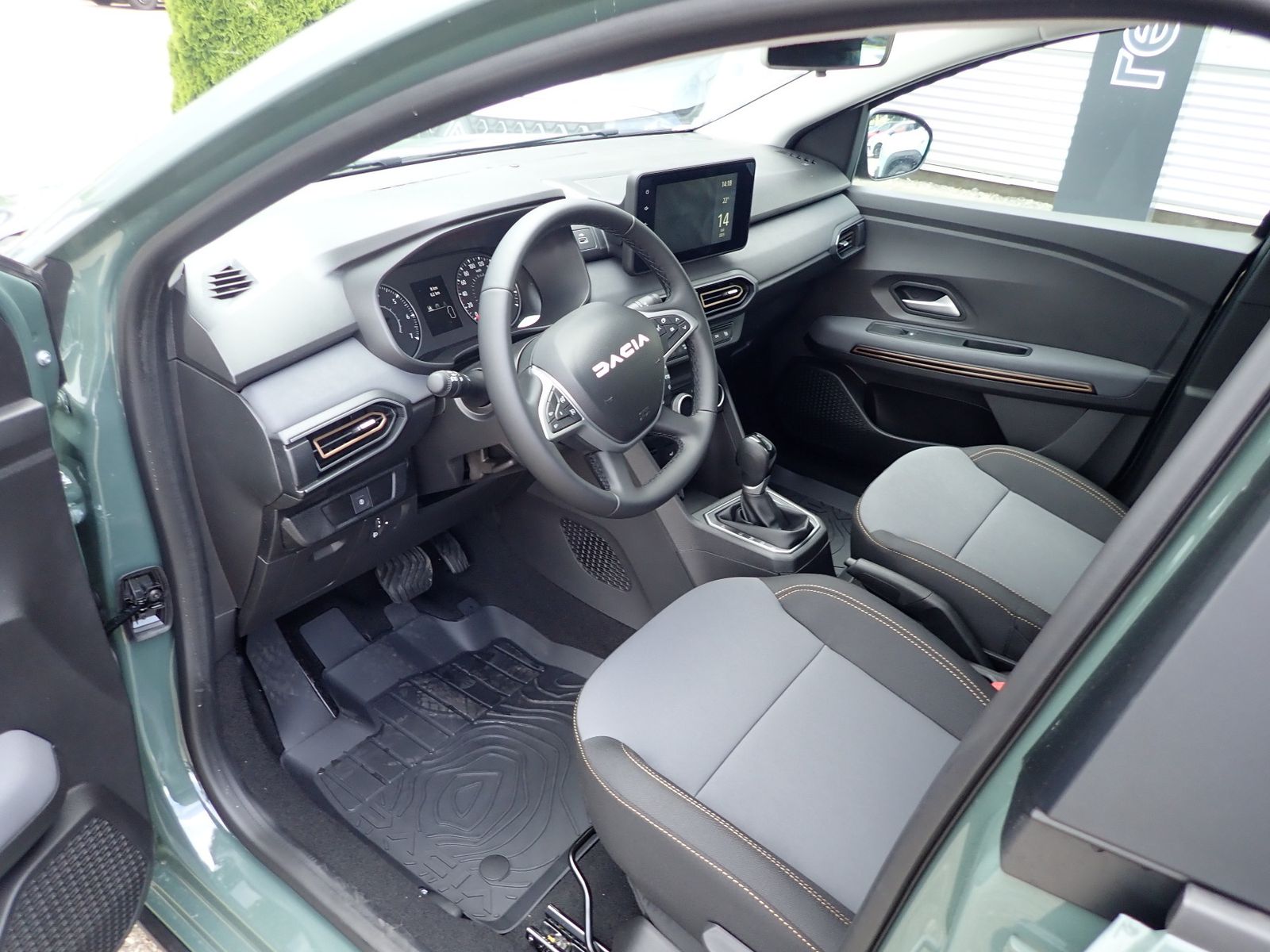 Fahrzeugabbildung Dacia Sandero Stepway Extreme TCe 90 CVT