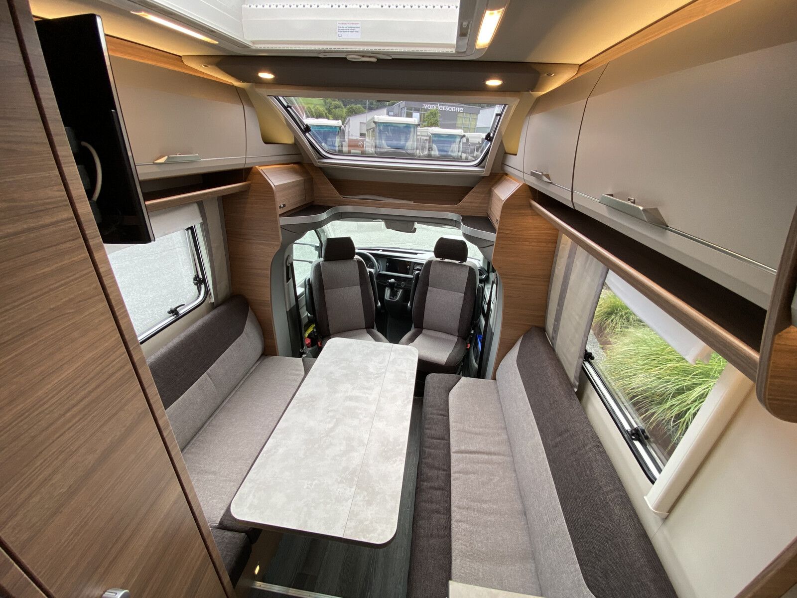 Fahrzeugabbildung Knaus Tourer Van VANSATION 500 LT Automatik, Markise