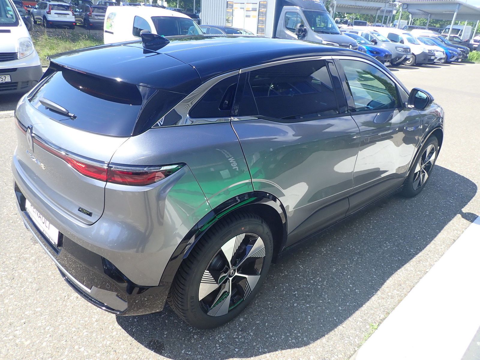 Fahrzeugabbildung Renault Megane E-TECH 100% ele Techno 220 Comfort Range