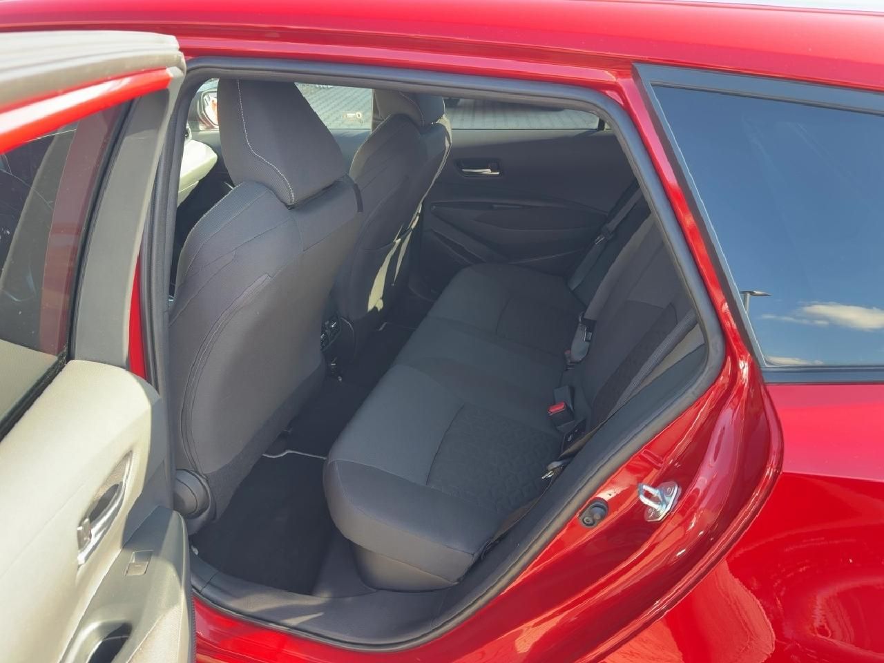 Fahrzeugabbildung Toyota Corolla TS 2,0 Hybrid Team D *ACC *SHZ *CAM*