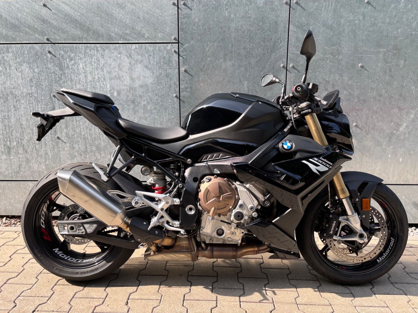 Fahrzeugabbildung BMW S 1000 R Komfortpaket, Dynamikpaket