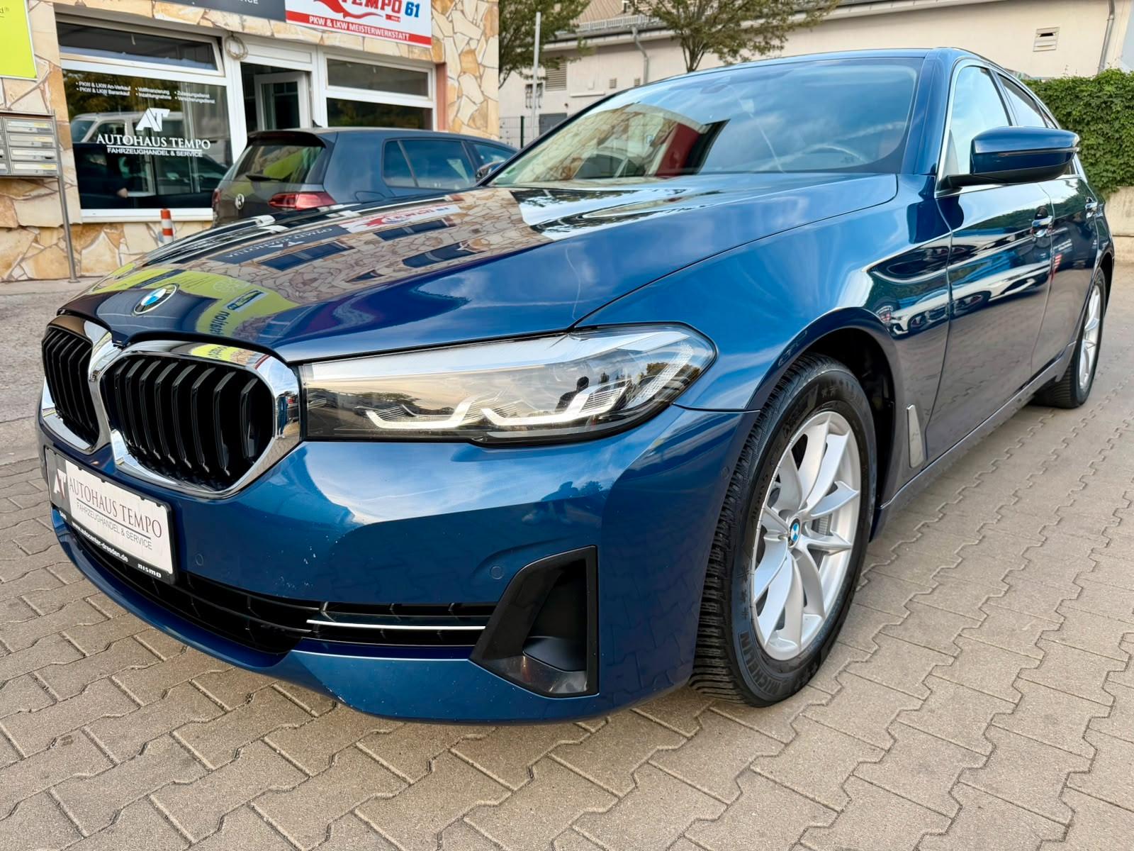 BMW 520 d Limousine Business Line Leder-LED-R.CAM