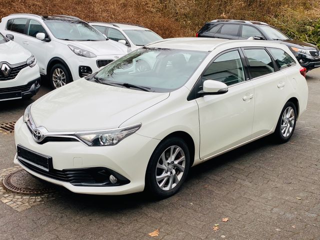 Toyota Auris Touring Sports Edition-S 2.Hand Scheckheft