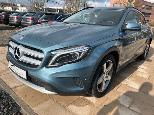 Mercedes-Benz GLA 220 CDI  4Matic Navi Bi-Xenon Memory Automat