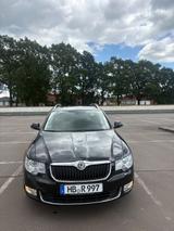 Skoda Superb 2.0 TDI 125kW DSG Family Combi Family - Skoda Superb Family