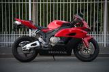 Honda CBR 1000 RR Fireblade SC57 - HONDA 2004 FIREBLADE