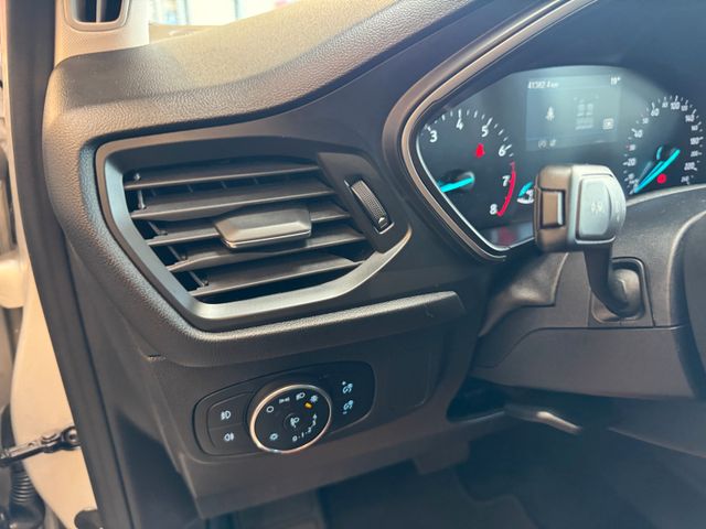 MYAUTOCENTER – Gebraucht- und Jahreswagen mit Werkstattservice in Pfaffenhofen Ford Focus *KEYLESS*TEMPO*SIHZ*LKHZ*NAVI*LED*