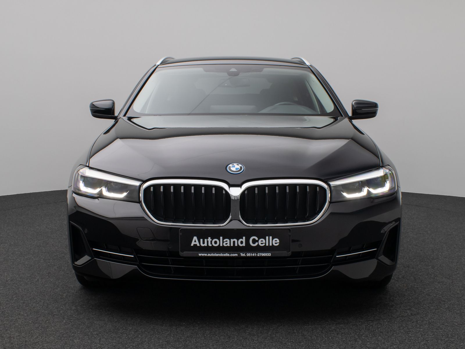 Fahrzeugabbildung BMW 530e Kamera DAB HiFi CockPitPro Fernlichtassist