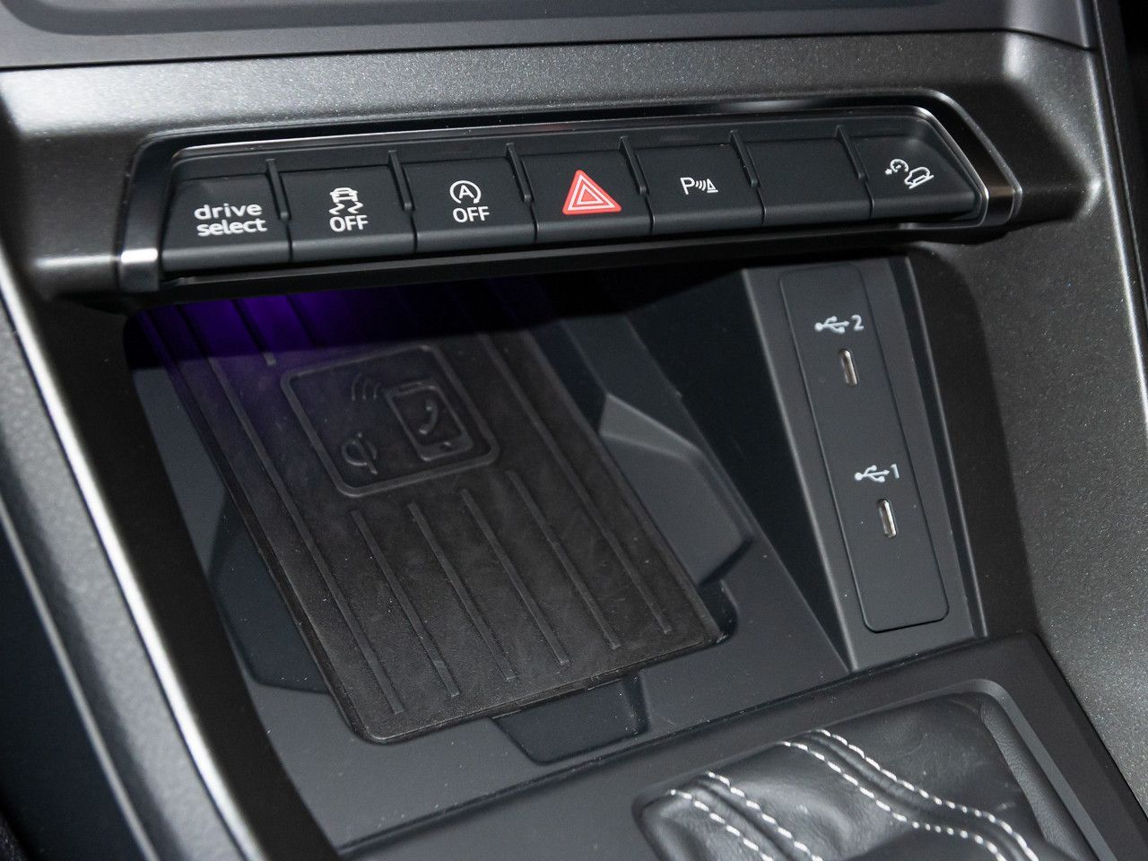 Audi Q3 Sportback 40 TDI qu S line AHK Matrix SONOS foto 18