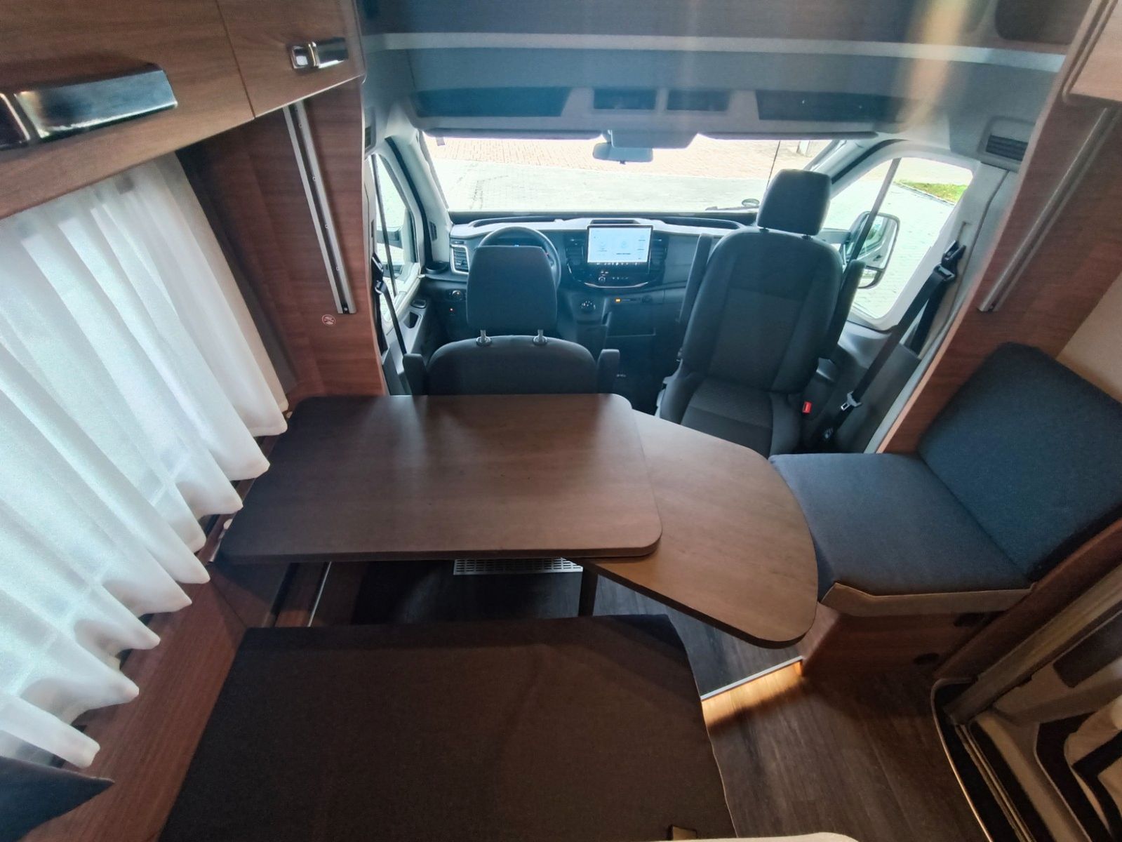 Fahrzeugabbildung Weinsberg CaraSuite 700 MEG Ford *Automatik*TV*Xenon