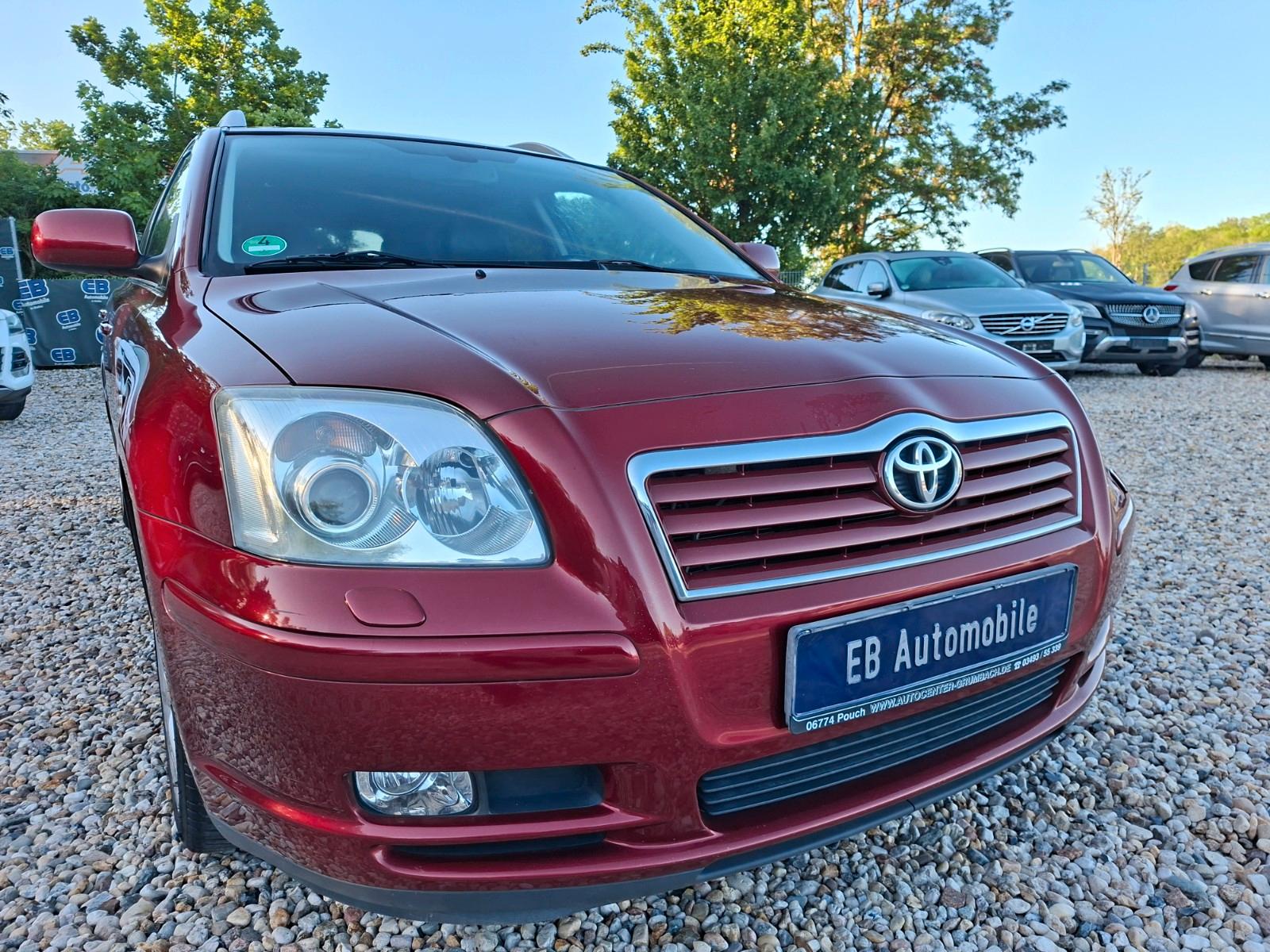 Toyota Avensis 2004 — photo 32