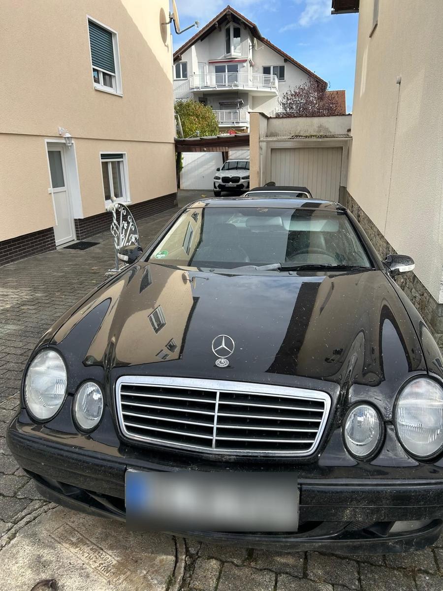 Mercedes-Benz CLK 230