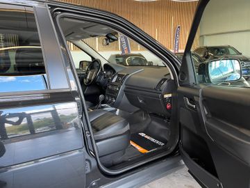 Land Rover Freelander 2 S TD4 *TEMPOMAT*AHK*PDC*LEDER*SZHZ*
