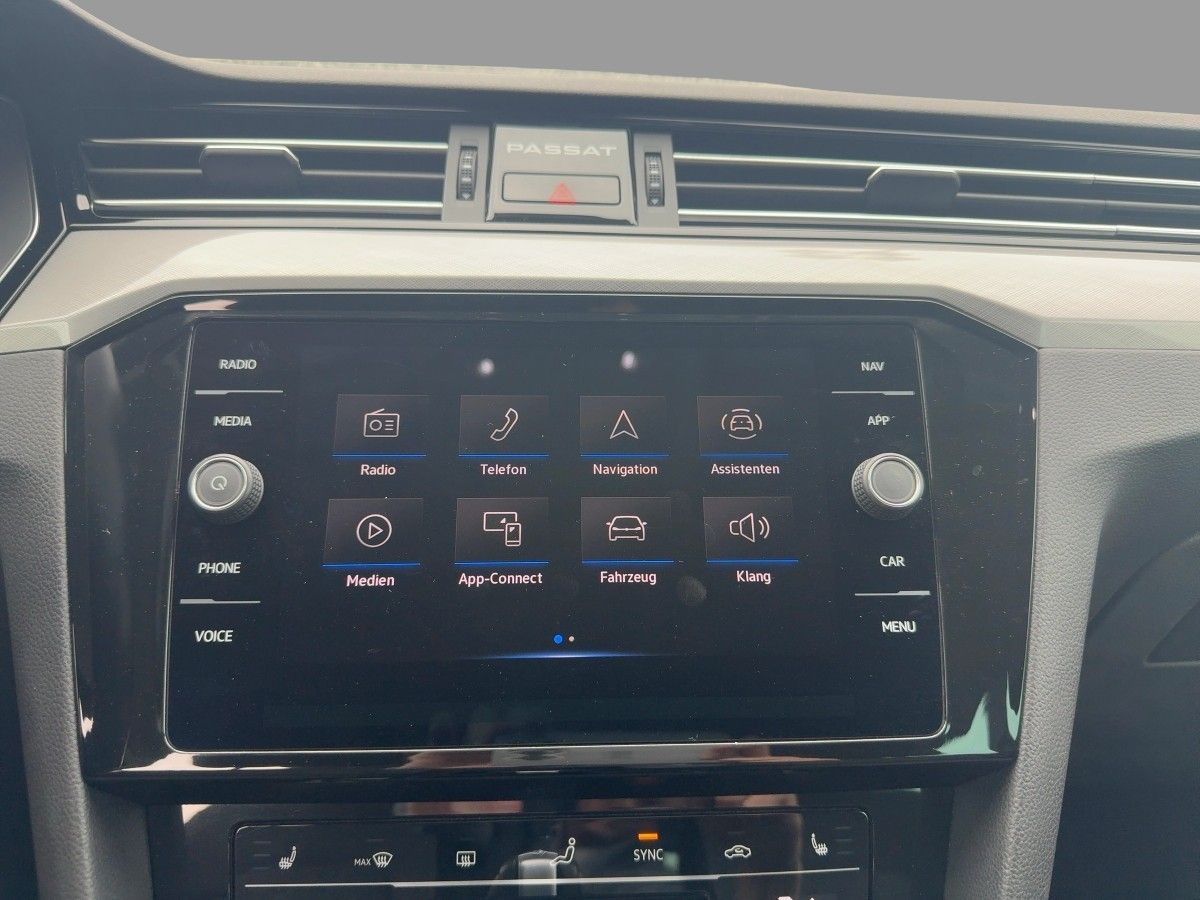 Volkswagen Passat Variant - Bild 11