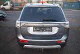 Mitsubishi Outlander Style+ Instyle 4WD - Mitsubishi Outlander: 7 Sitzer