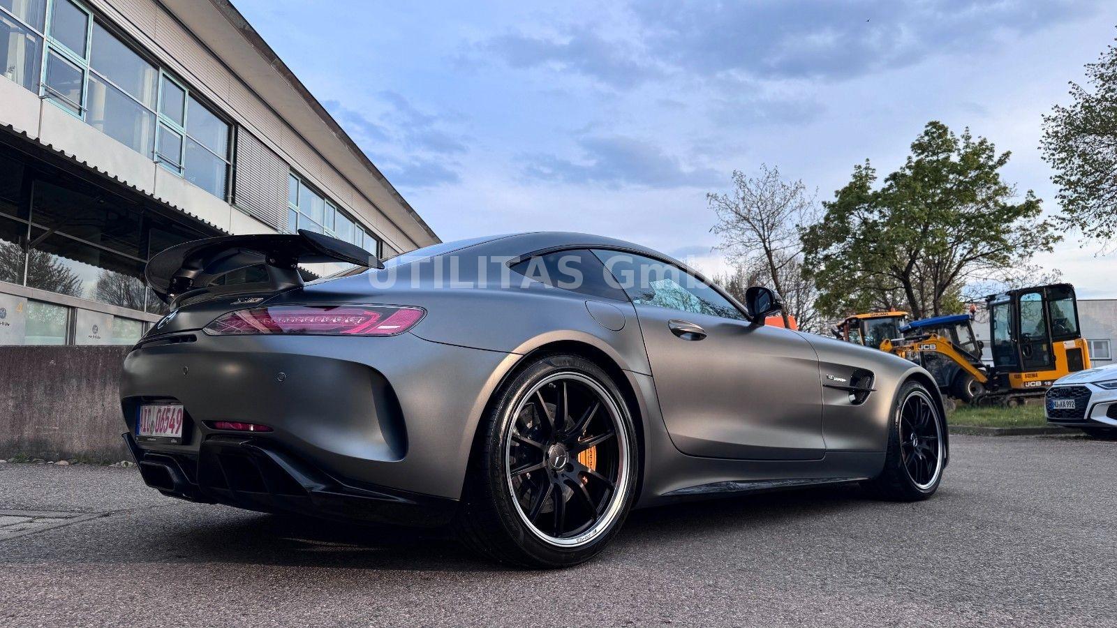 Mercedes-Benz AMG GTR | Carbon | Keramik | Burmester | designo