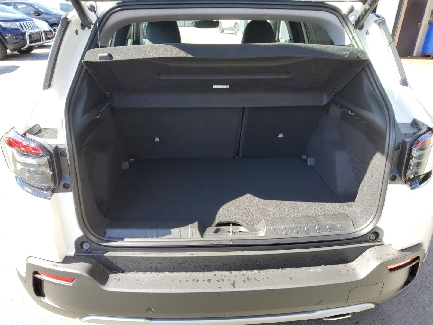 Fahrzeugabbildung Jeep Avenger Altitude Mildhybrid Allwetter, SHZ, Keyl