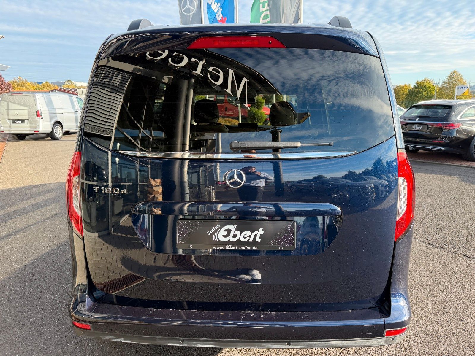 Fahrzeugabbildung Mercedes-Benz T 180 d PROGRESSIVE Autom LED Klimaautom MBUX
