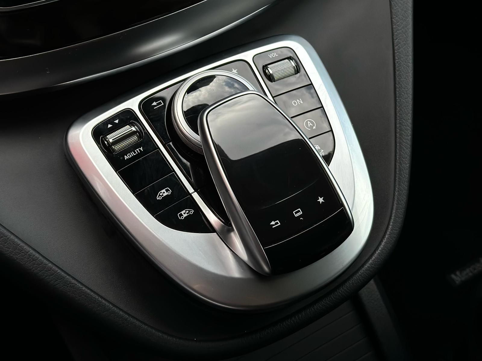 MERCEDES-BENZ V 250d AVANTGARDE 4M LANG LED#SHZ#SH#AHK#360CAM - Image 14