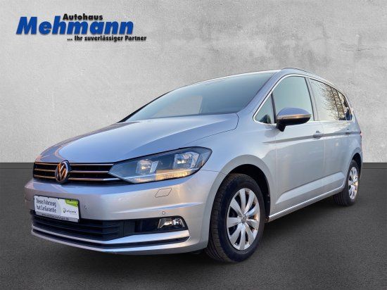 Volkswagen Touran 1,6 TDI DSG 7-Sitze*Kamera*Pano*SmartLink