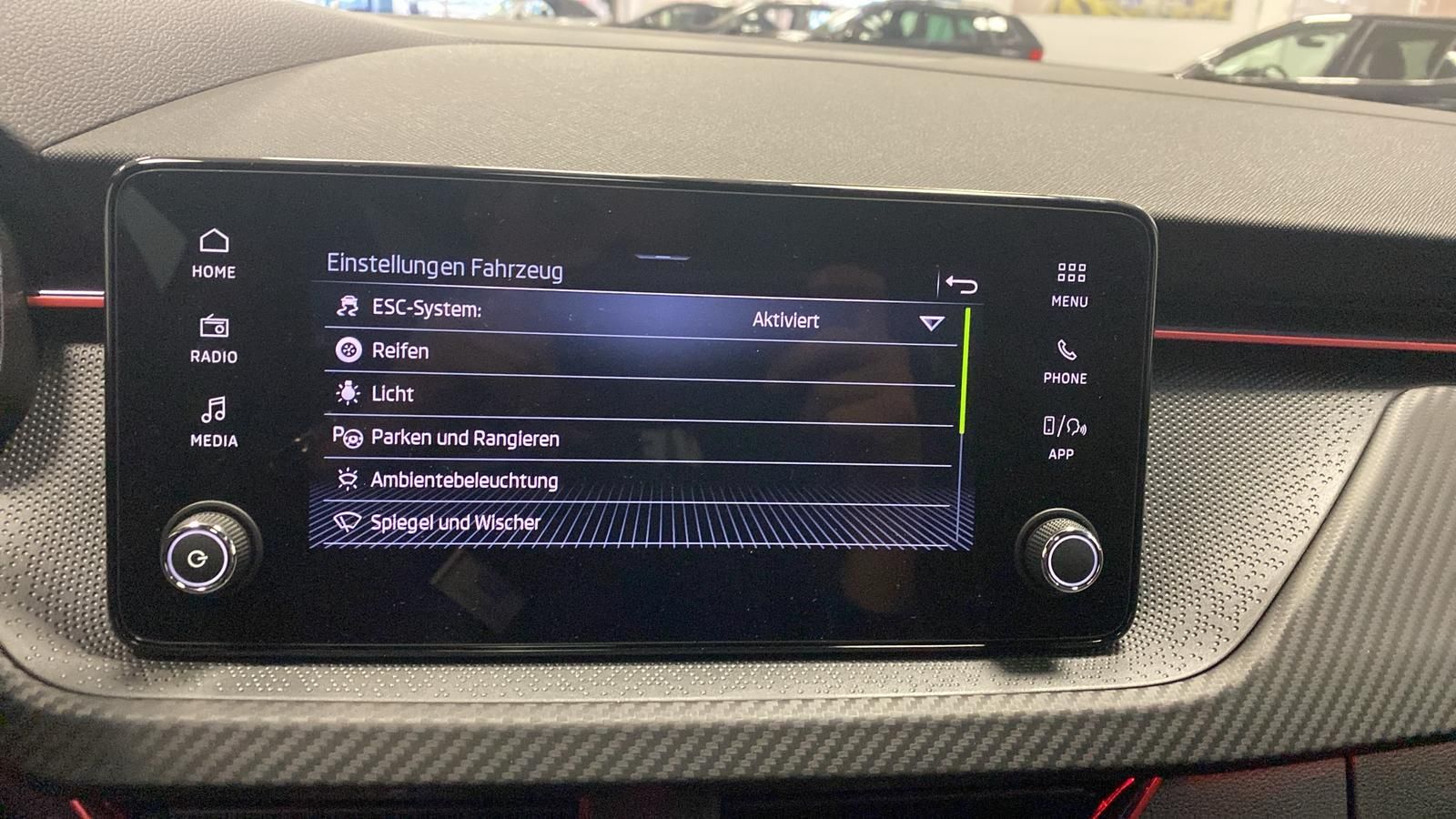 Fahrzeugabbildung SKODA Kamiq Monte Carlo 1.5TSI DSG+AHK+MATRIX+PANO+ACC
