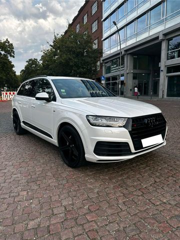 Audi Q7 3.0TDI 3xSline Matrix Vollausttatu...