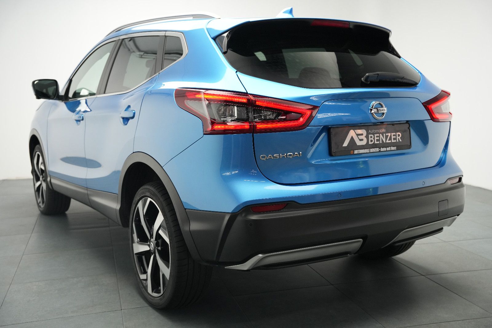 Fahrzeugabbildung Nissan Qashqai Tekna /GLASDACH/360°/MEMORY/NAVI