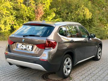 2010 BMW X1 照片 6