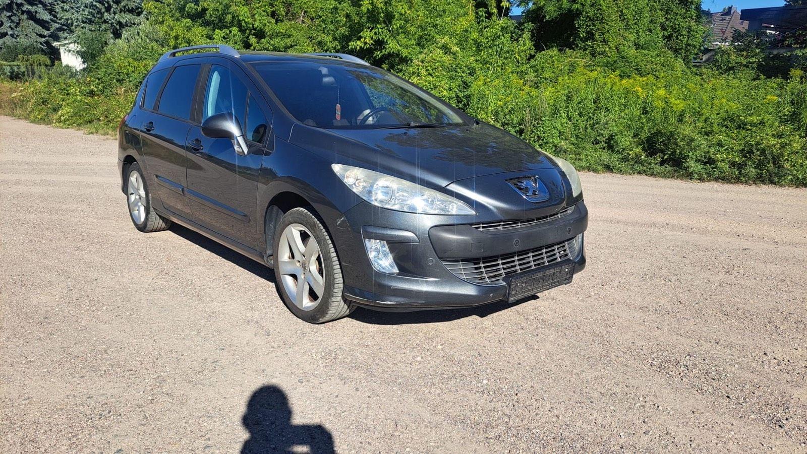 Peugeot 308 2009 — rear view